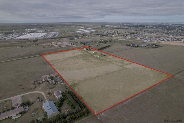 Property Photo: 8420 E Pershing Blvd WY 82001