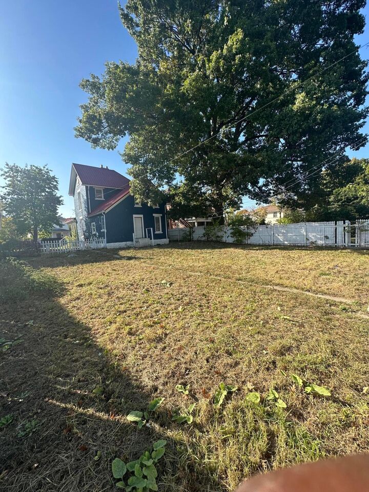 Property Photo: 90 N Terrace Avenue OH 43204