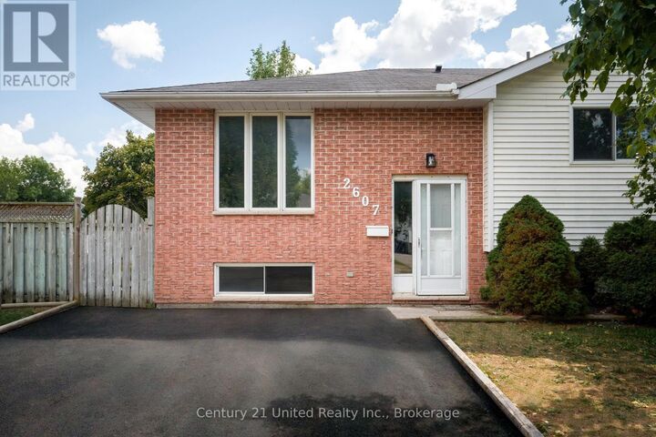 Property Photo:  2607 Foxmeadow Road Unit B  ON K9L 1X3 