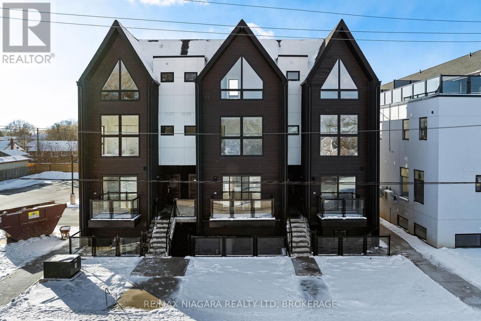 Property Photo:  7277 Wilson Crescent 209  ON L2G 4S5 
