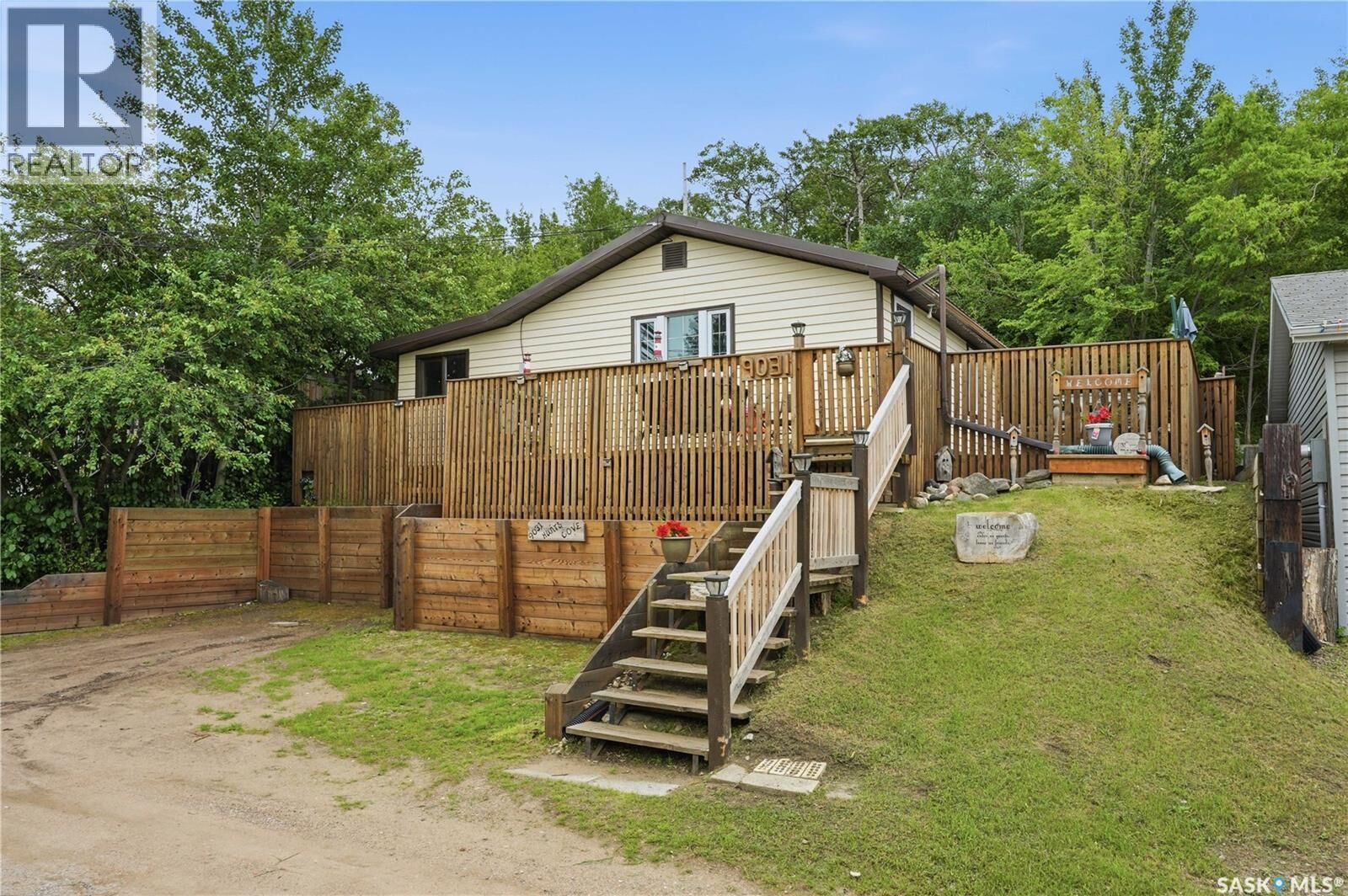 Property Photo: 9031 Hunts Cove Crescent SK S0M 0L0