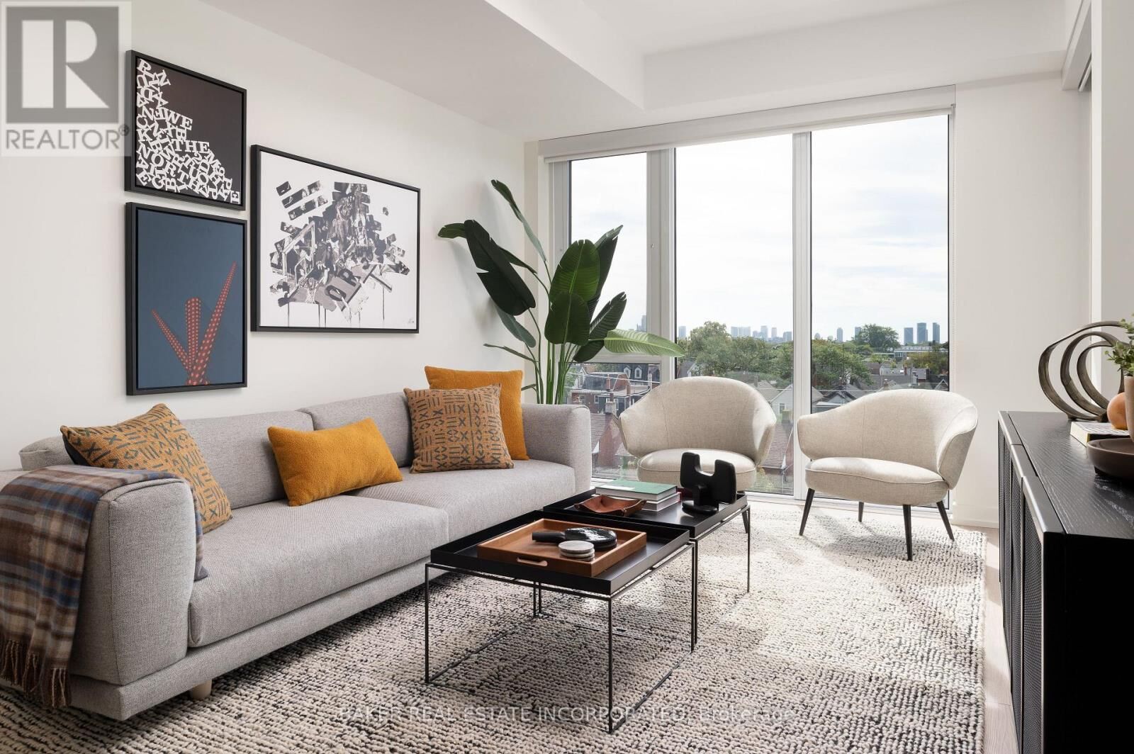 Property Photo:  740 Dupont Street 313  ON M6G 0A9 
