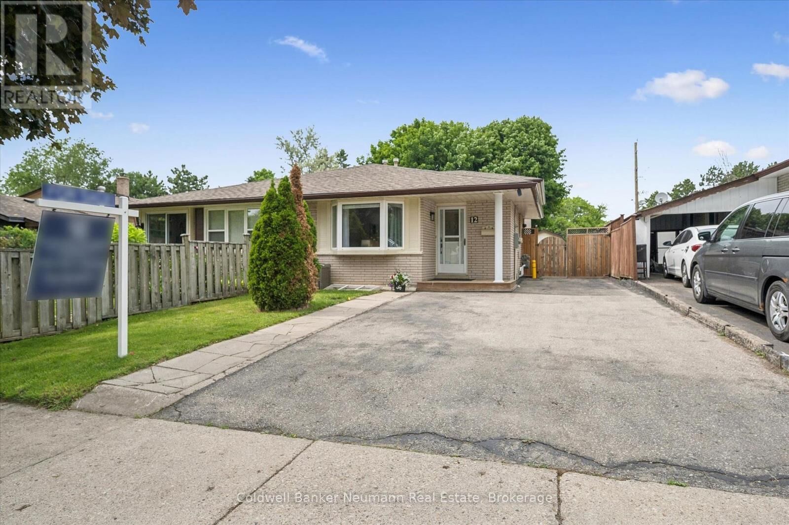 Property Photo:  12 Shea Crescent  ON N2E 1E8 