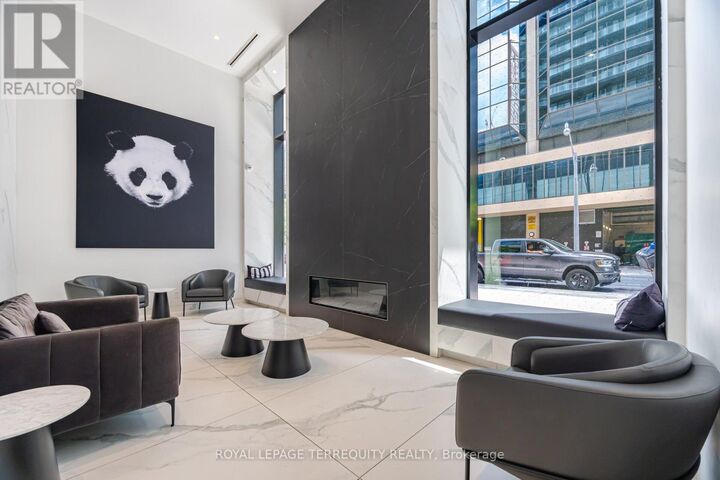 Property Photo:  20 Edward Street 518  ON M5G 0C5 