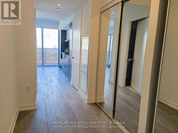 Property Photo:  55 Cooper Street 2601  ON M5E 0G1 