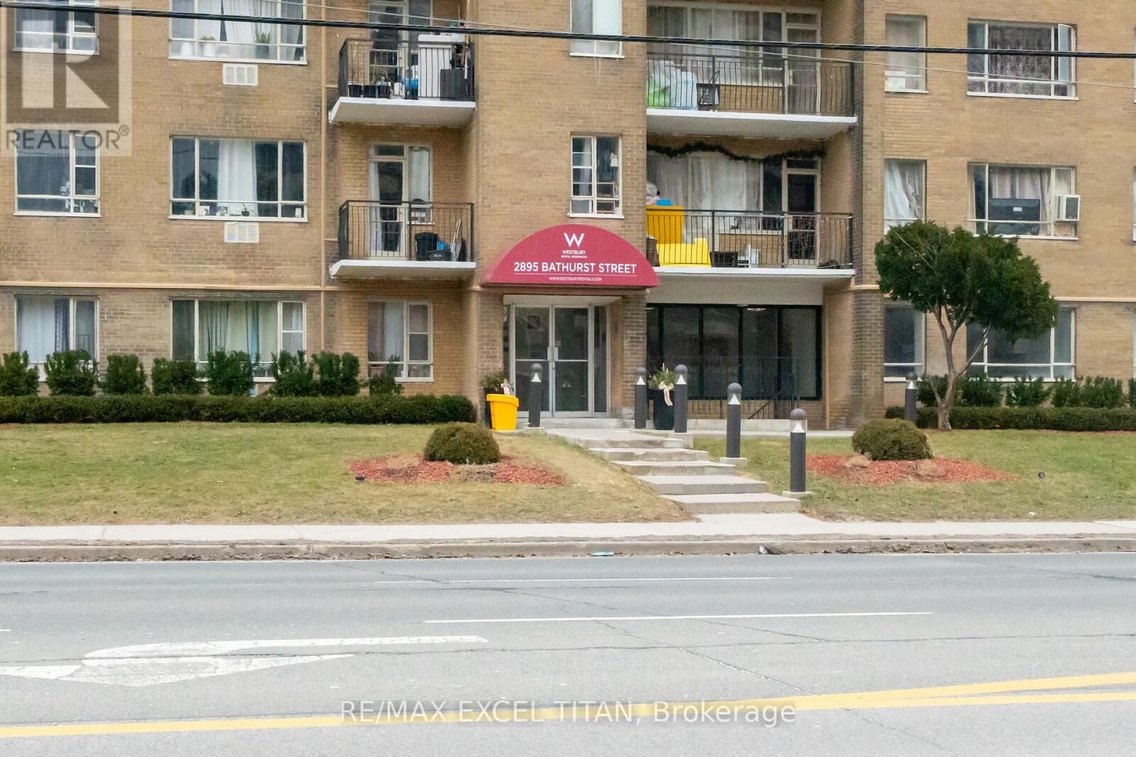 Property Photo: 2895 Bathurst Street 510 ON M6H 3A8