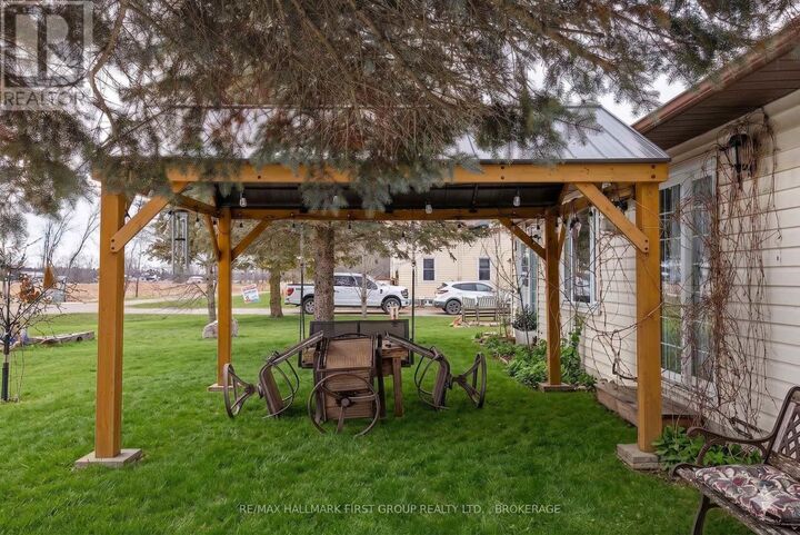 Property Photo: 469 Absalom Road ON K0H 1G0