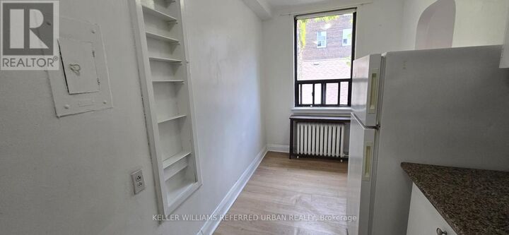 Property Photo:  137 Eglinton Avenue West 28  ON M4R 1A5 