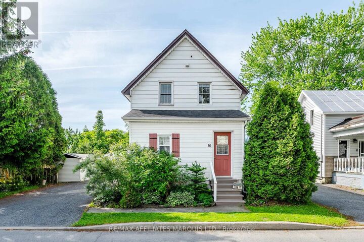 Property Photo:  10 Smith Avenue  ON K6J 1E9 