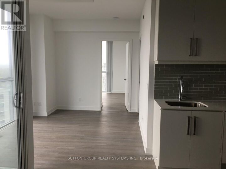 Property Photo: 5180 Yonge Street West 1601 ON M2N 0K5