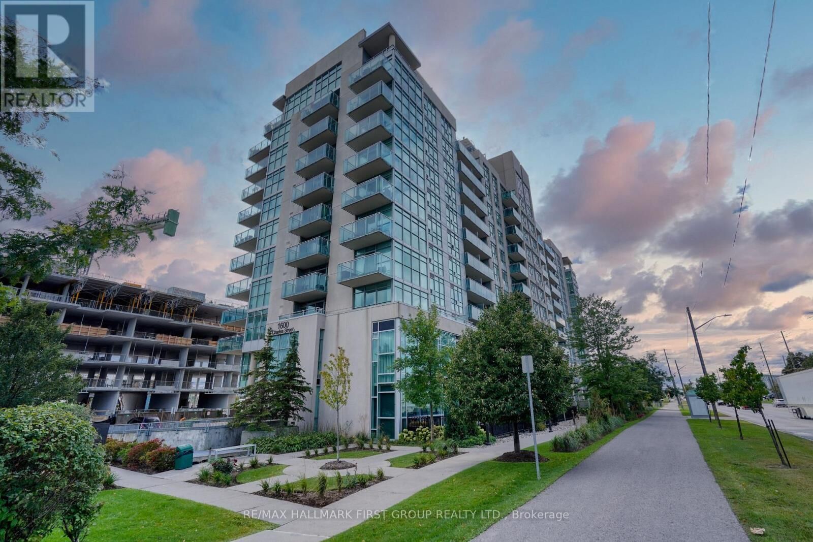 Property Photo: 1600 Charles Street 710 ON L1N 0G4
