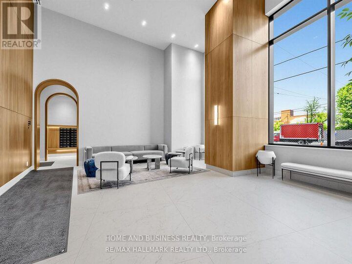 Property Photo: 1185 Dupont Street 2601 ON M6H 0G5