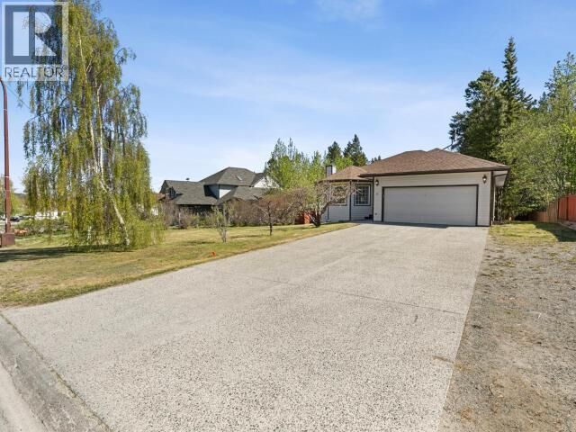 Property Photo: 34 Thompson Road YT Y1A 0C4