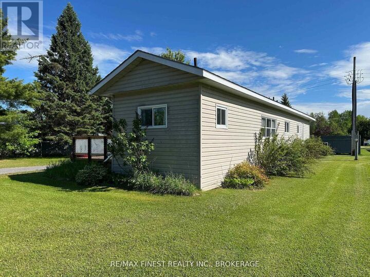 Property Photo: 4425 Front Street ON K0H 2W0