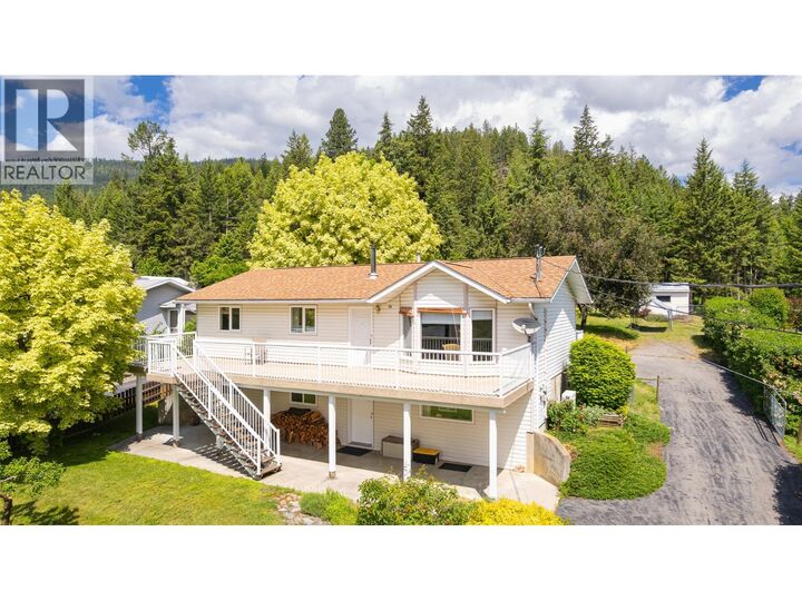 Property Photo: 3908 Haskins Road East BC V0B 1G1