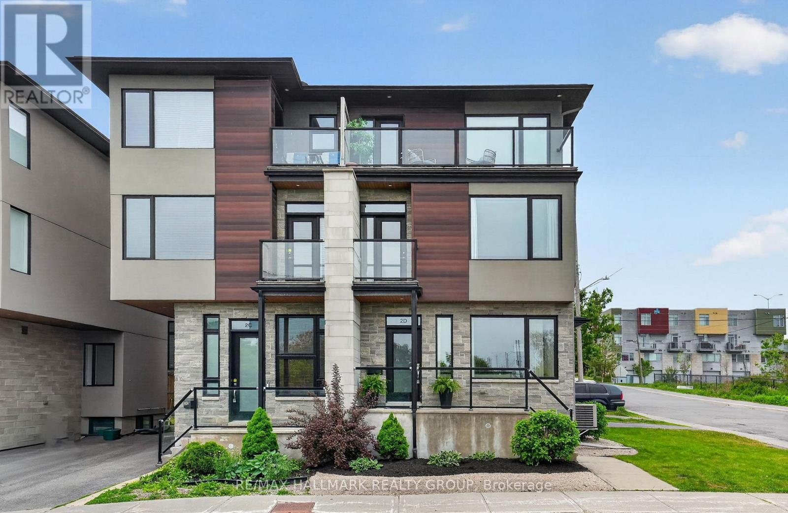 Property Photo:  2D Railway Street  ON K1S 4N9 
