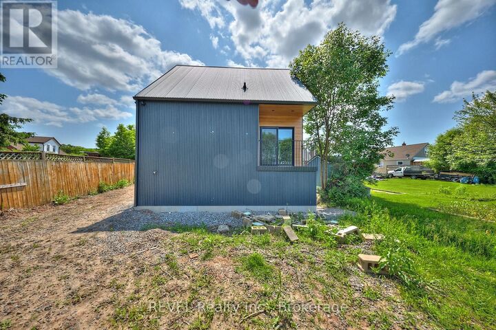 Property Photo:  5361 Valley Way Unit 3  ON L2E 1X5 