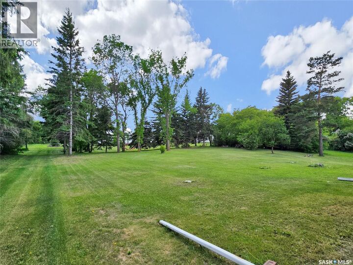 Property Photo:  180 2nd Avenue S  SK S0K 1J0 