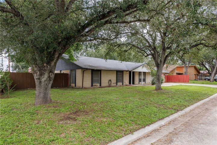 Property Photo: 1101 Jefferson Street TX 78332