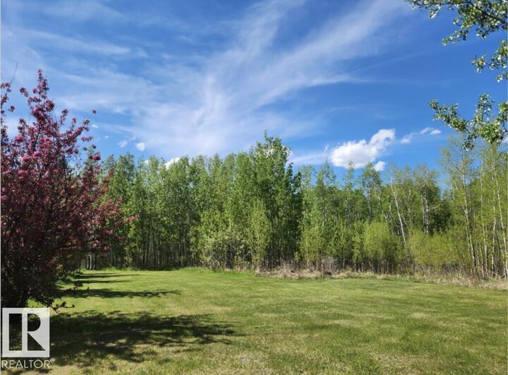 Property Photo:  55109 Hwy 777 9  AB T0E 1V0 