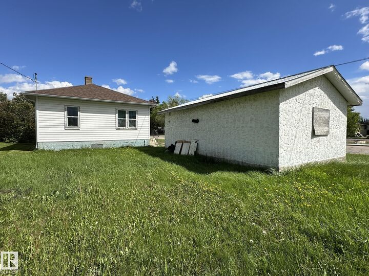 Property Photo: 4404 52 Street AB T0A 3C0