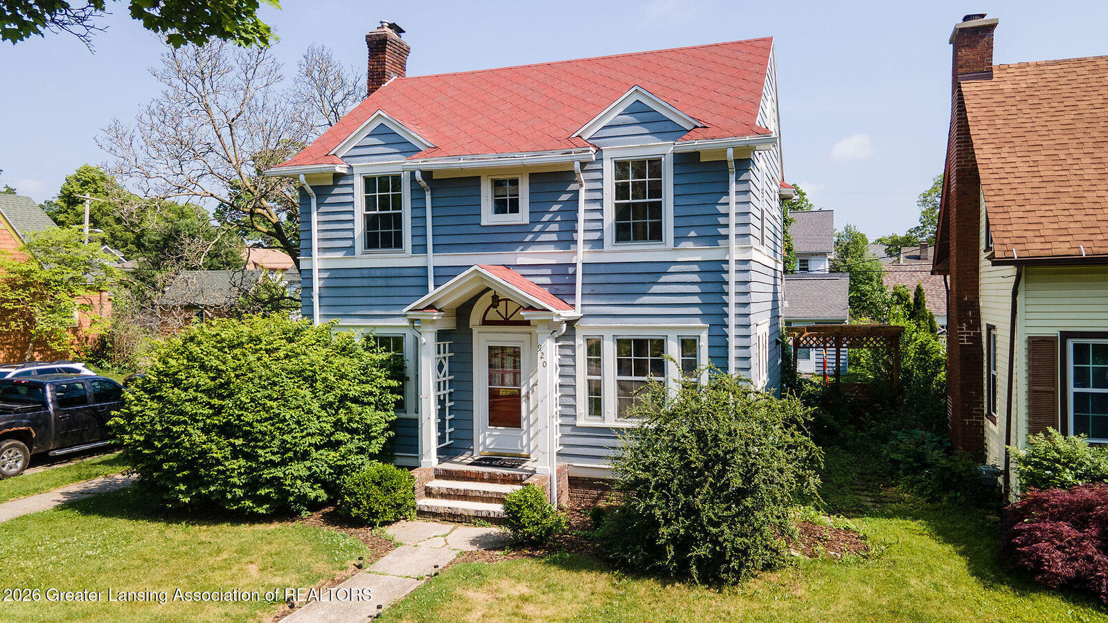 Property Photo:  920 Sparrow Avenue  MI 48910 