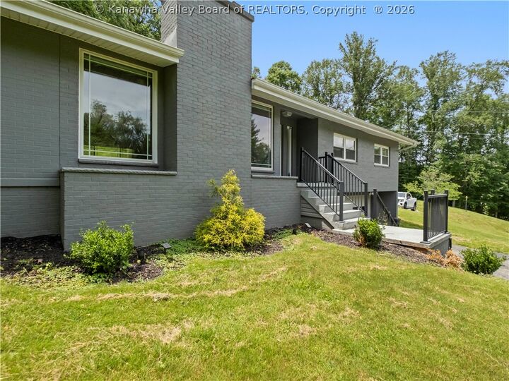 Property Photo: 1511 Hunter Drive WV 25311
