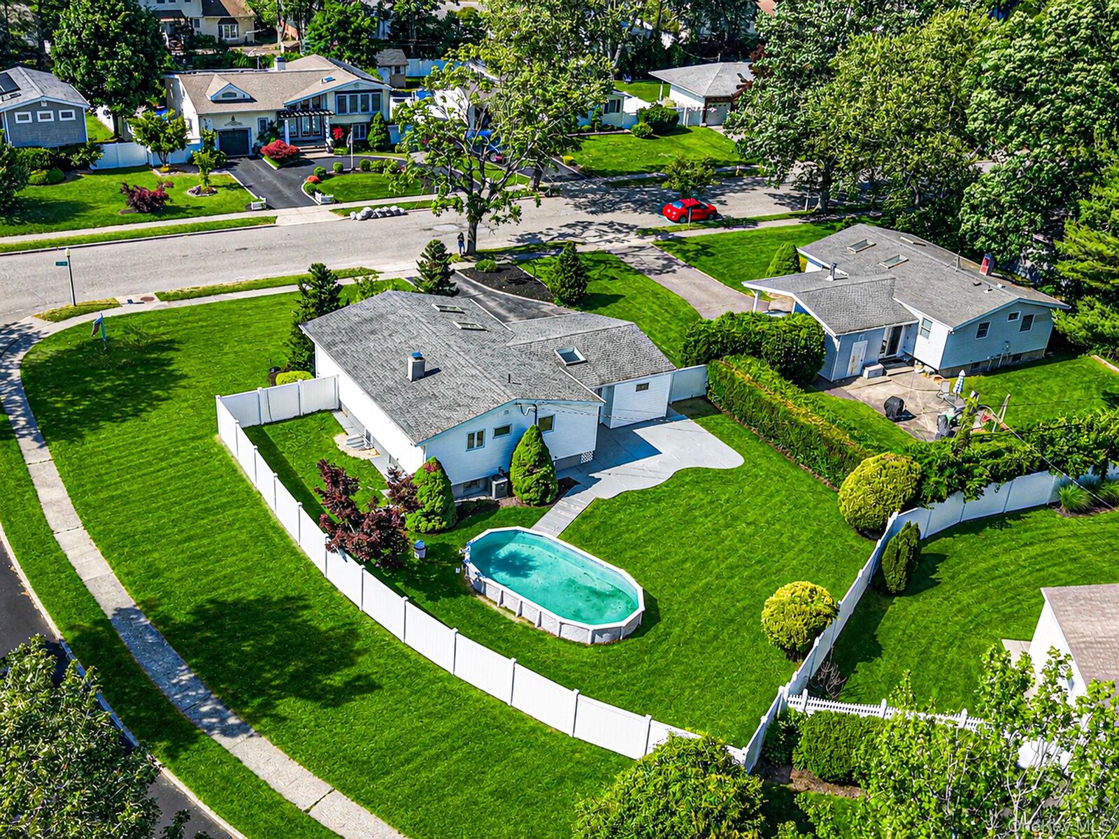 Property Photo:  12 Sandalwood Drive  NY 11787 