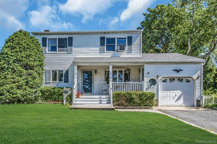 Property Photo:  735 Muncey Road  NY 11795 