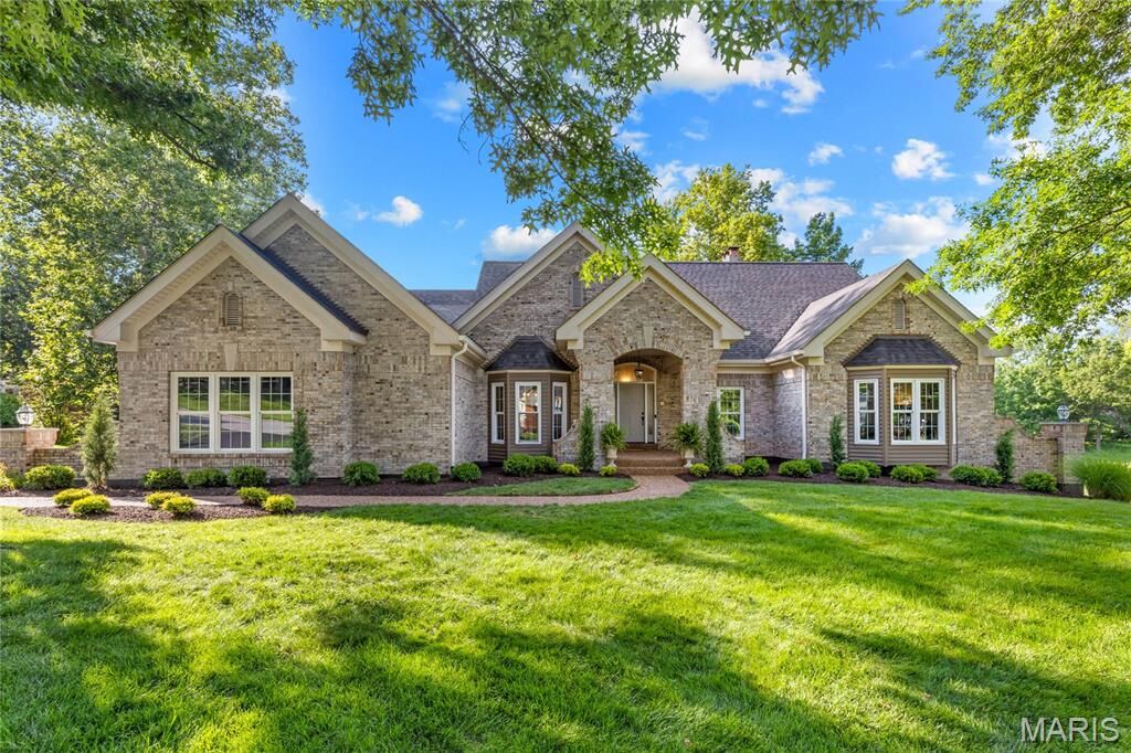 Property Photo:  684 Clifden Drive  MO 63304 