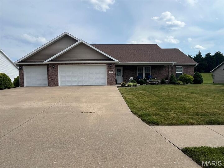 Property Photo: 1847 Autumn Drive MO 63701