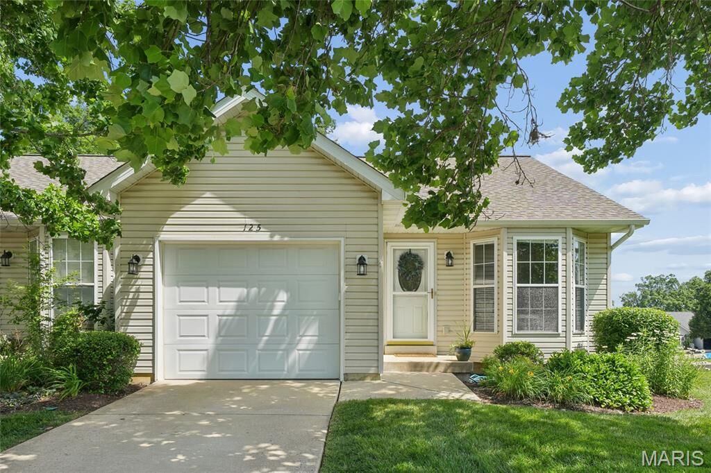 Property Photo:  125 Fort Hancock Circle  MO 63390 