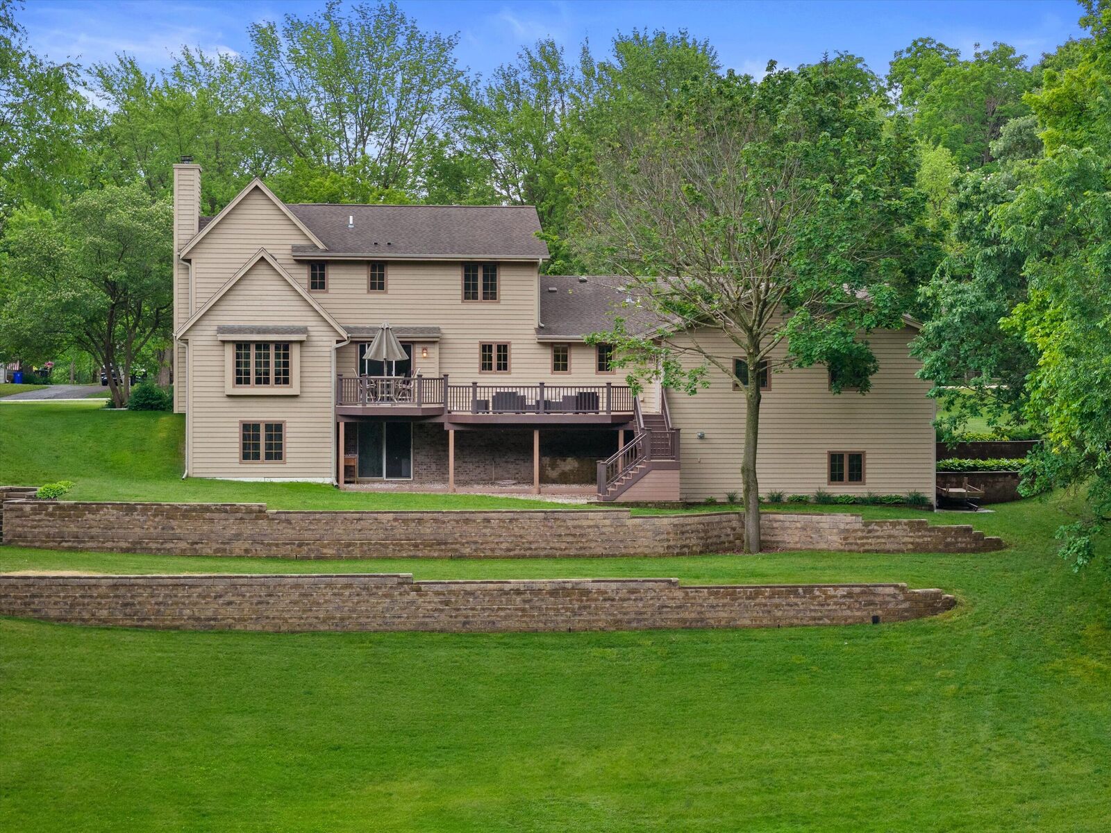 Property Photo: N68w26546 Wilderness Way WI 53089
