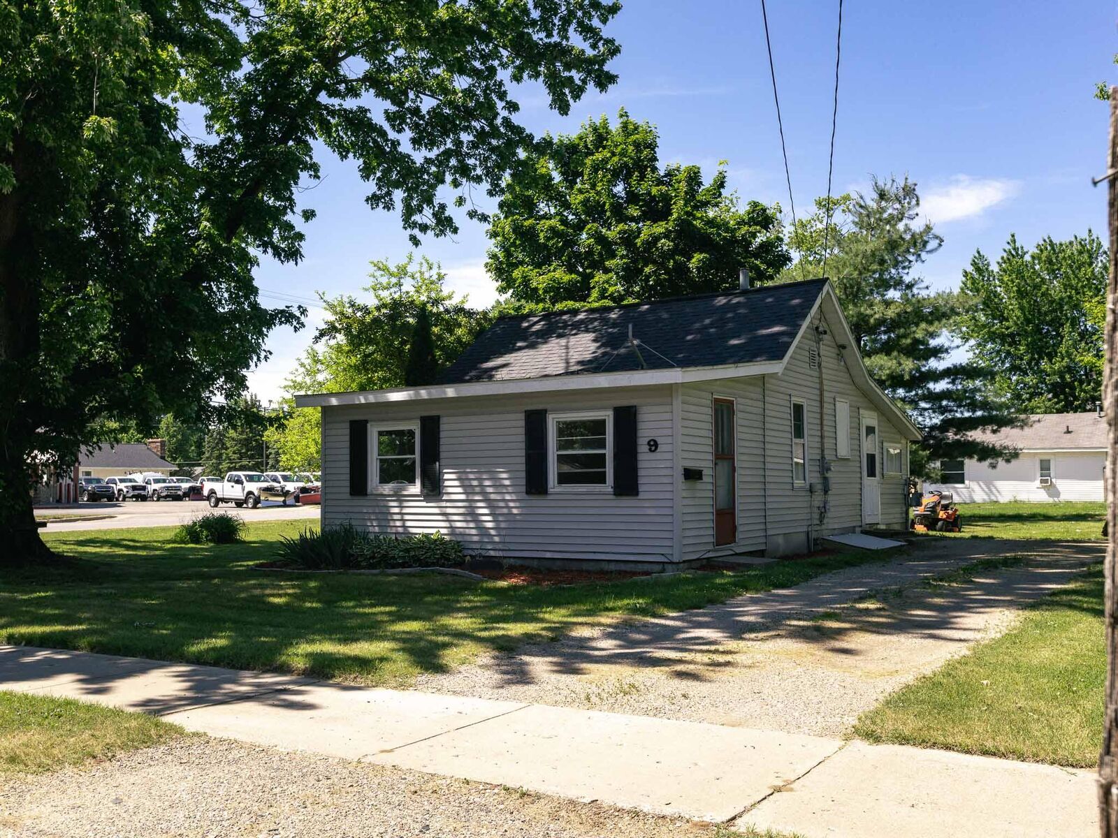 Property Photo:  9 Carrie Street  MI 49345 