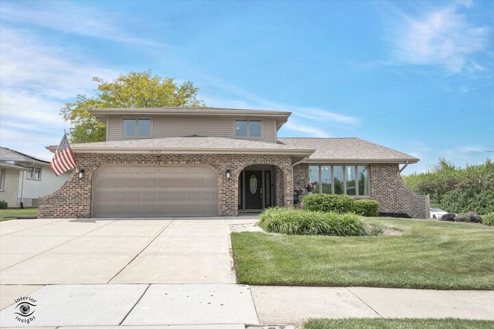 Property Photo: 15102 Sunset Ridge Drive IL 60462