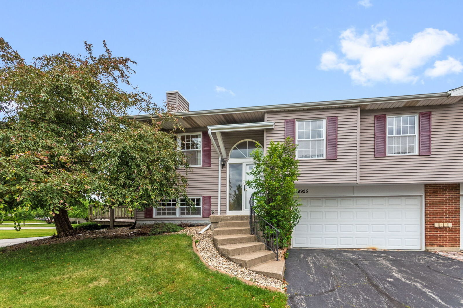 Property Photo:  19925 S Edinburgh Lane  IL 60423 