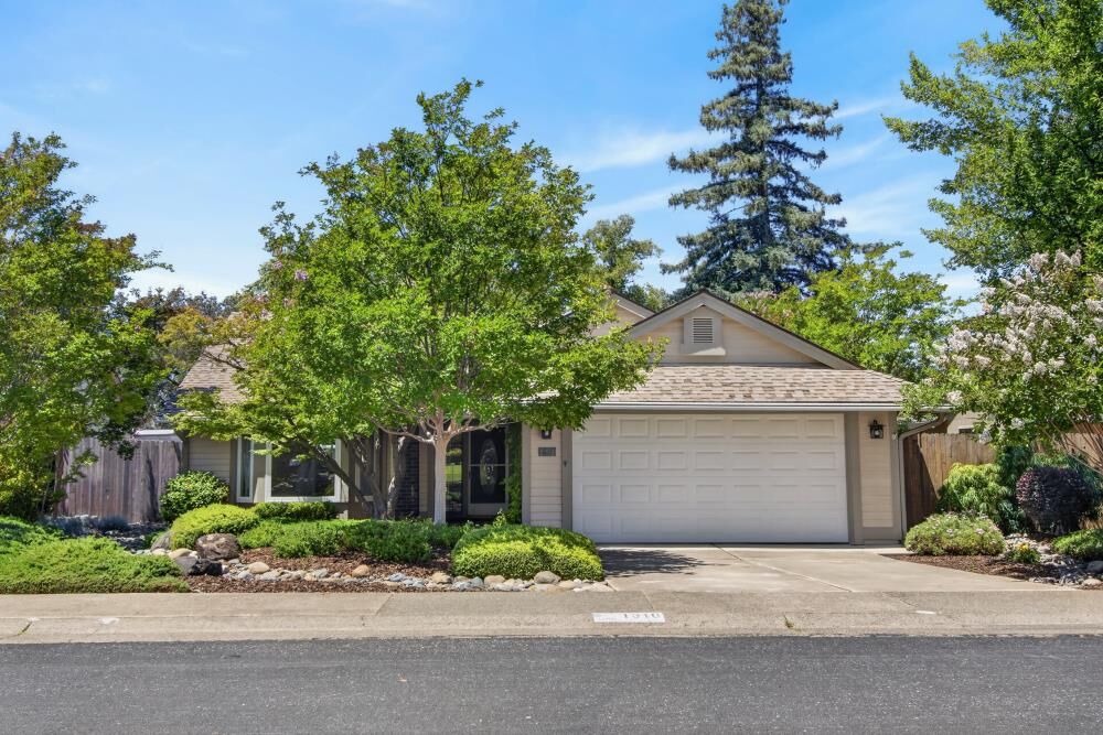 Property Photo:  1310 Carnation Court  CA 95661 
