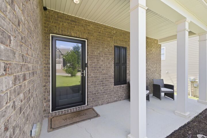Property Photo: 3030 Alan Dr TN 37174