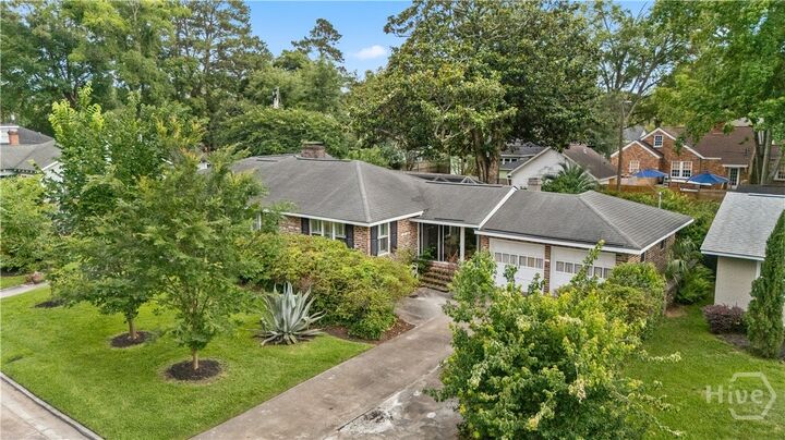 Property Photo:  1409 E 49th Street  GA 31404 
