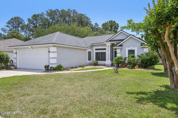 Property Photo: 13474 Las Brisas Way N FL 32224