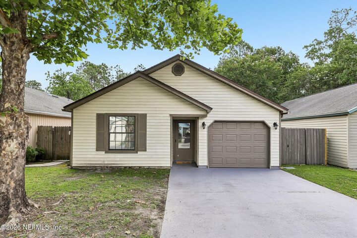 Property Photo:  1863 Ontario Court  FL 32068 