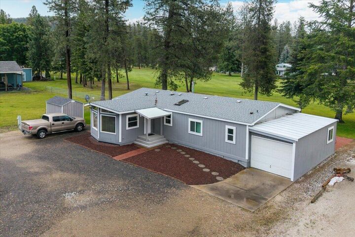 Property Photo: 178 E Trappers Loop WA 99109