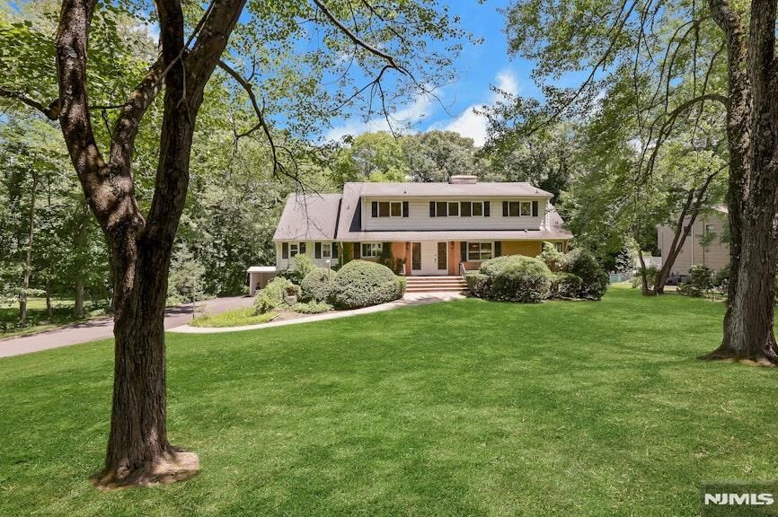 Property Photo:  64 Overlook Drive  NJ 07677 