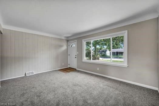 Property Photo: 660 Rokeby Road OH 44095