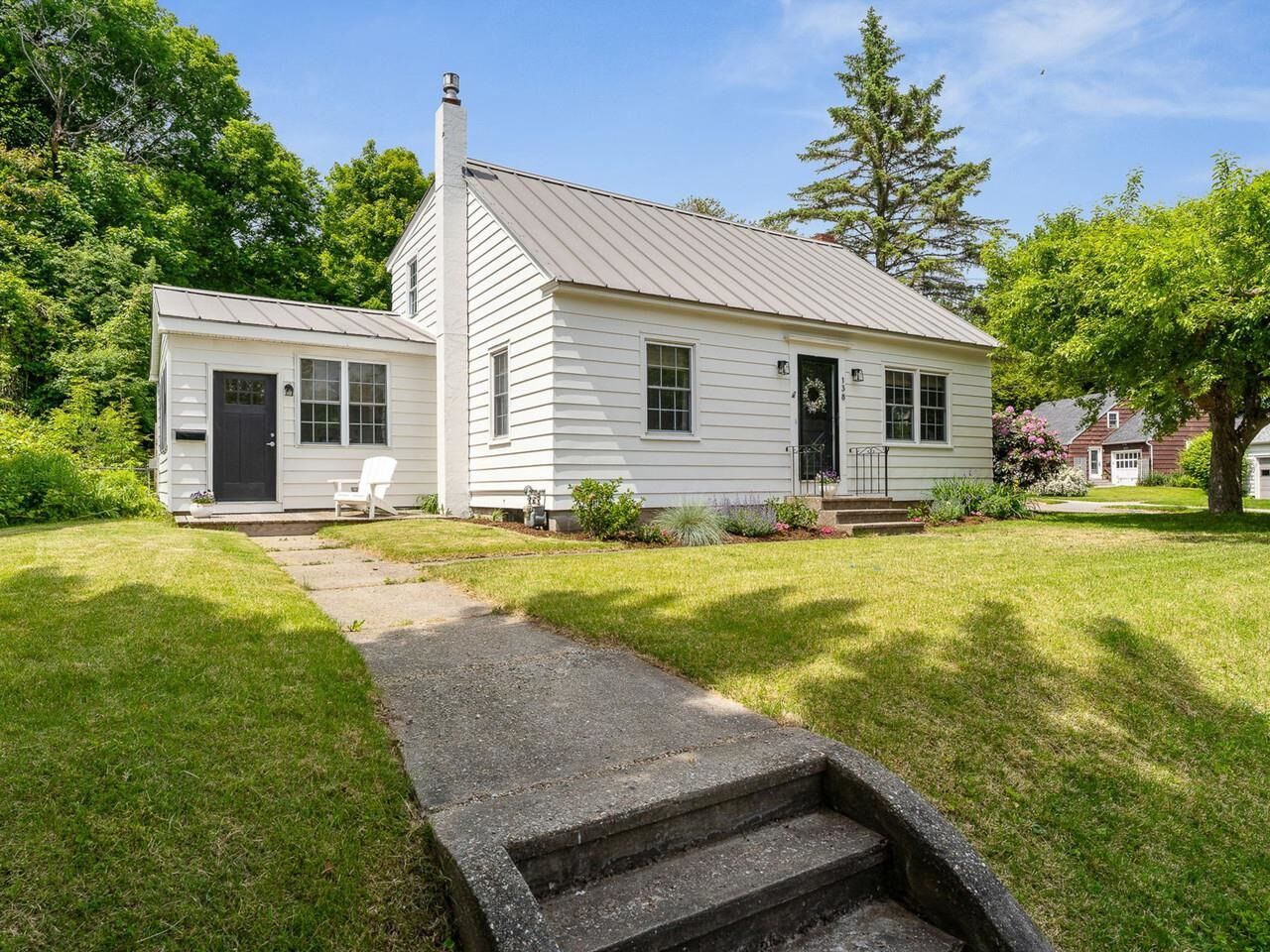 Property Photo:  138 Village Green  VT 05401 