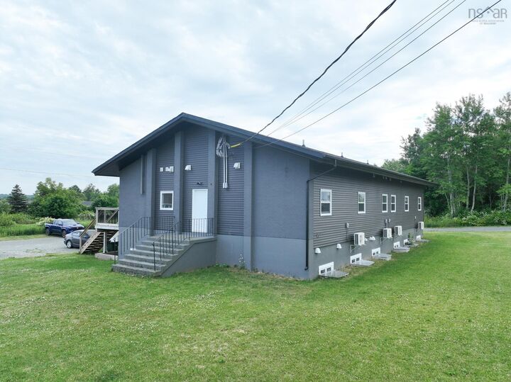 Property Photo: 95 Sunnydale Drive NS B1R 1J4