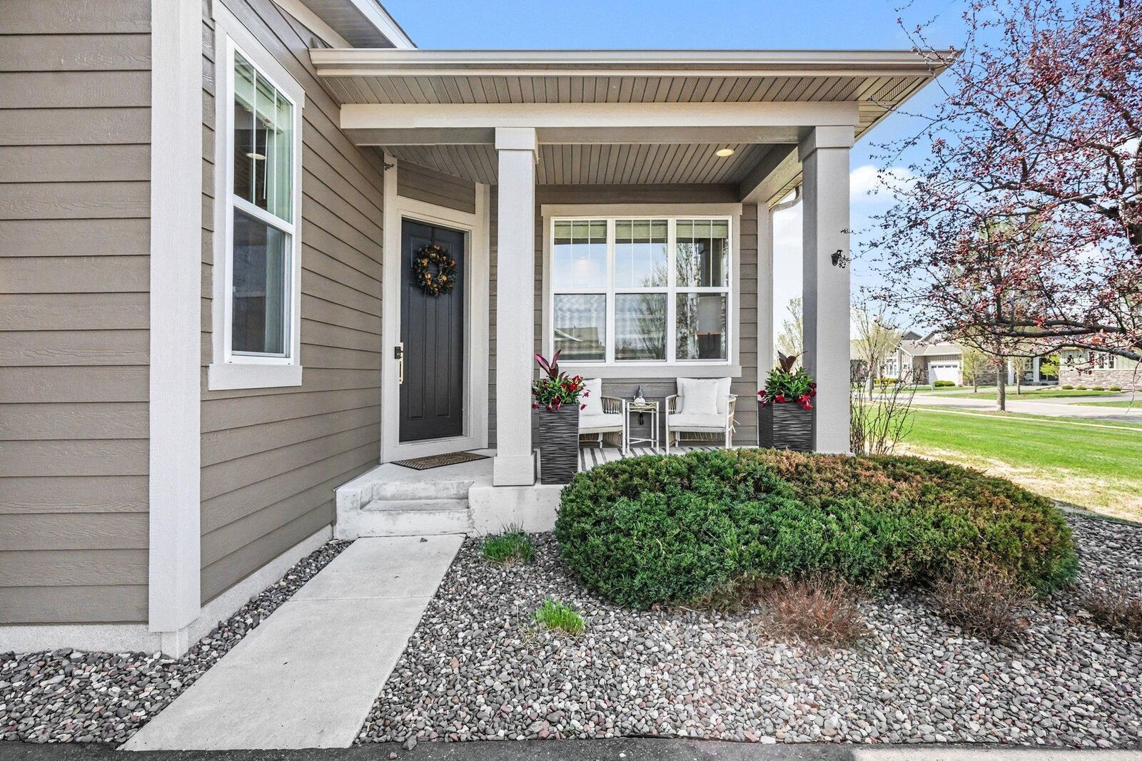 Property Photo: 5073 Sundial Lane MN 55129