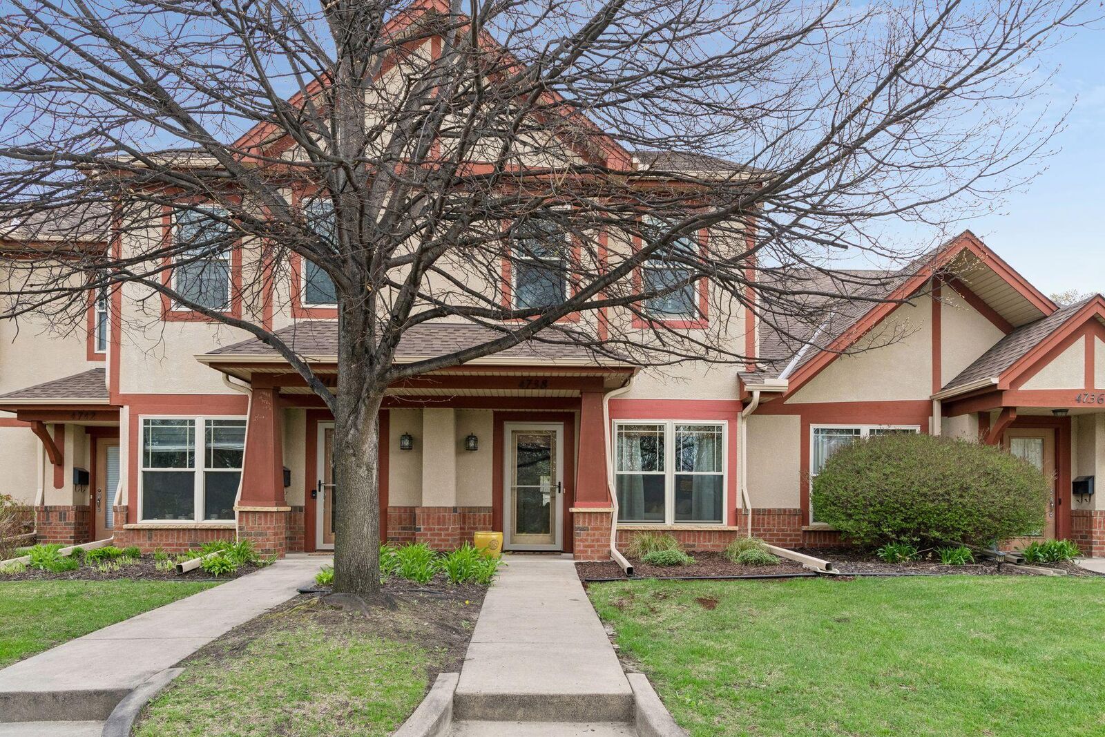 Property Photo: 4738 N Humboldt Avenue N MN 55430