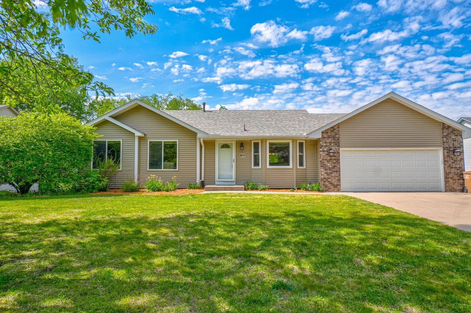 Property Photo:  6878 Upper 28th Street N  MN 55128 