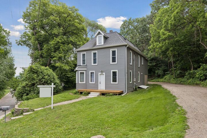 Property Photo:  534 Annapolis Street  MN 55075 